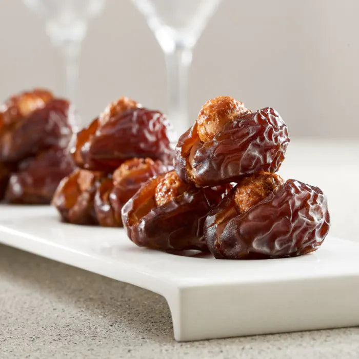 Wanan Dates with Caramelised Macadamia