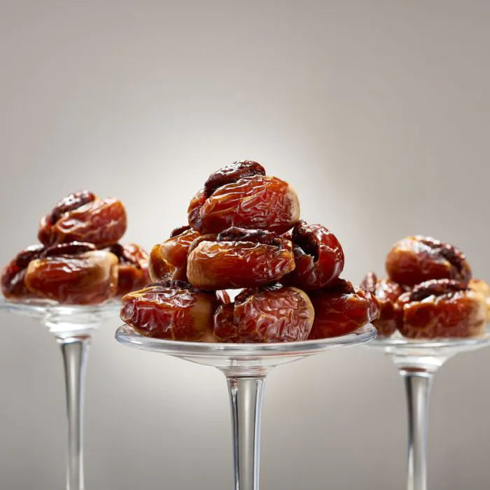 Segai Dates with Caramelised Pecan